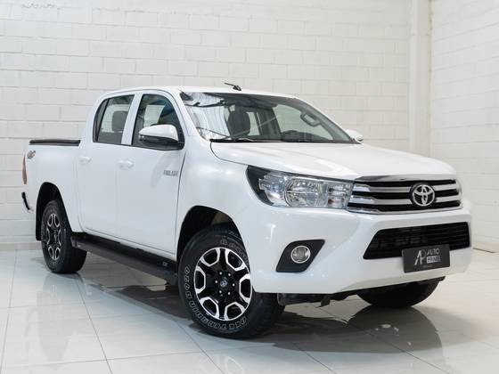 TOYOTA HILUX 2.8 POWER PACK 4X4 CD 16V DIESEL 4P MANUAL TOYOTA HILUX 2.8 POWER PACK 4X4 CD 16V DIESEL 4P MANUAL
